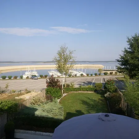 Maison De Vacances - Mesnil-saint-pere 1